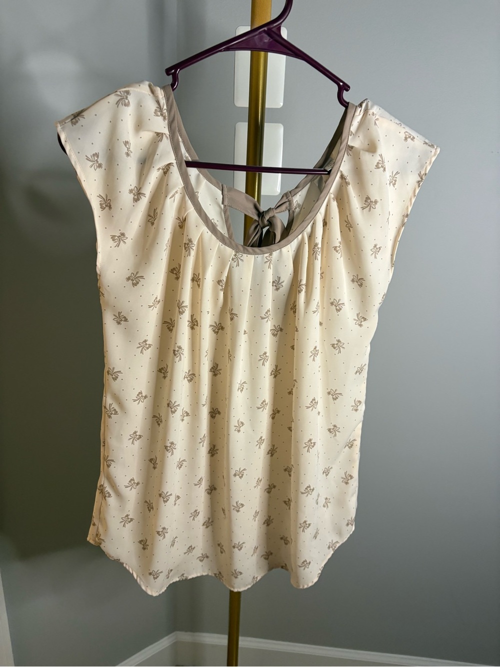 LC Lauren Conrad Cream Floral Cap Sleeve Blouse with Back Tie